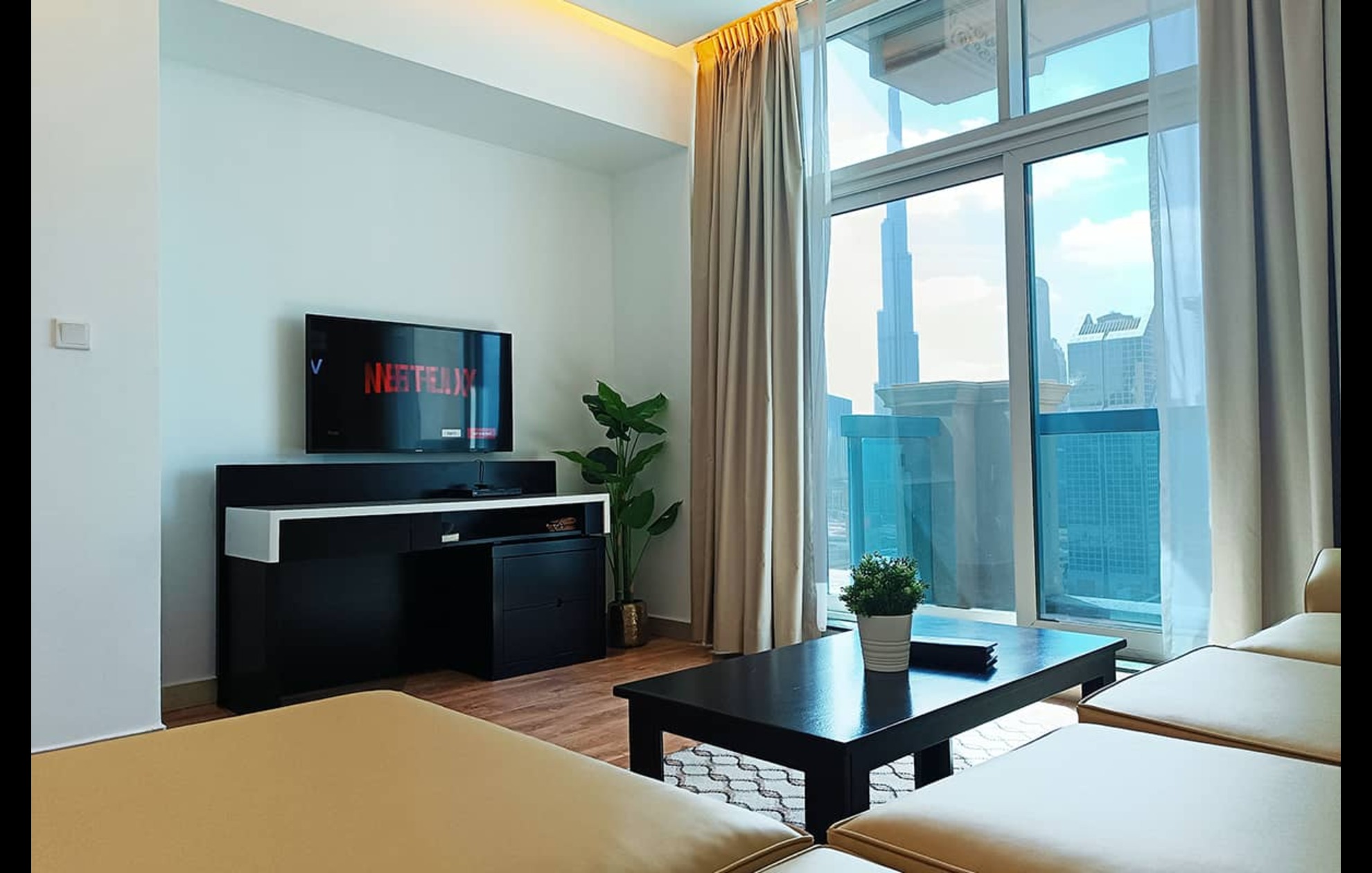 Emirates Grand Hotel